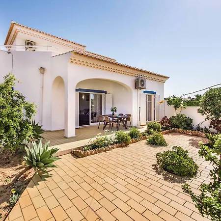 Dois Pinheiros Villa