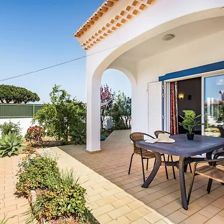 Villa Dois Pinheiros *